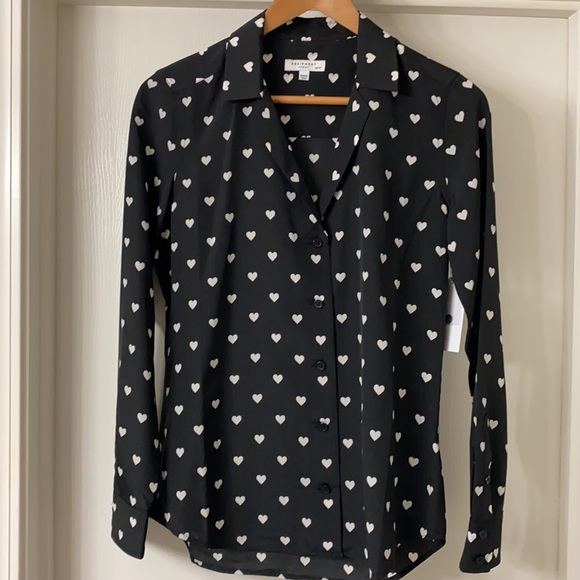 Equipment Heart Print Adalyn Black/White Button Down Shirt in Xs - Picture 11 of 14